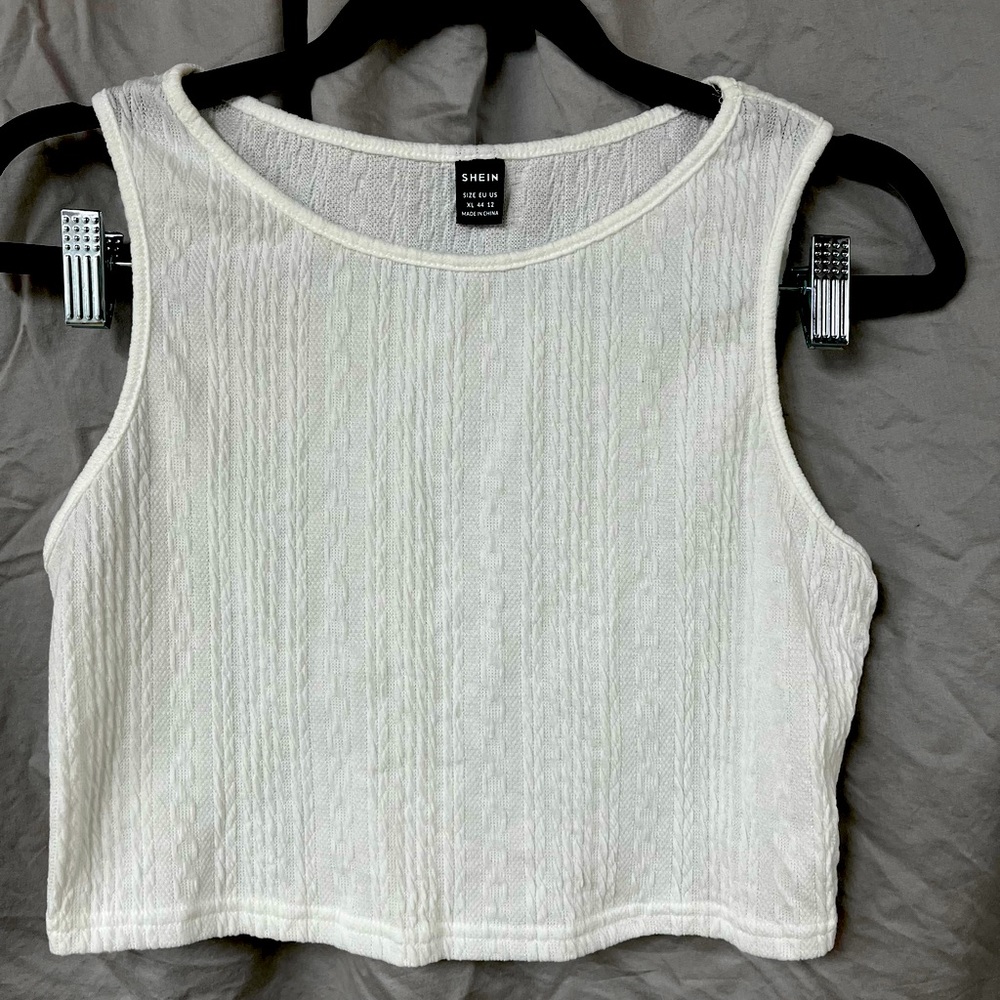 SHEIN Crop Top